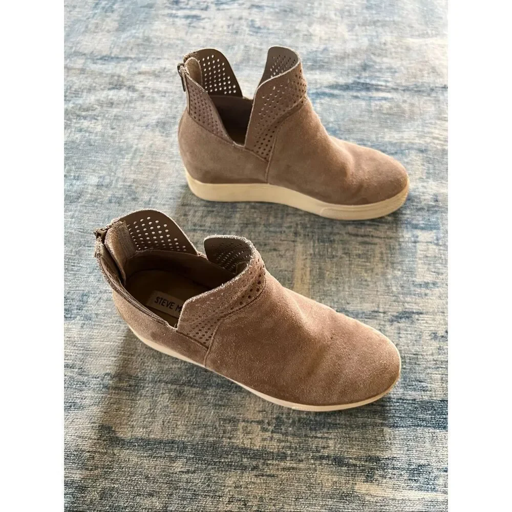 Steve Madden Beige Winni Suede Wedge Sneakers Size 8